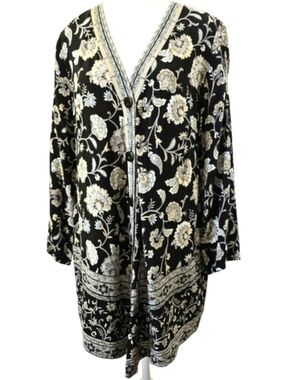 Susan Graver Floral Button Down Blouse Size M 3/4 Sleeve  Career Top Workwear